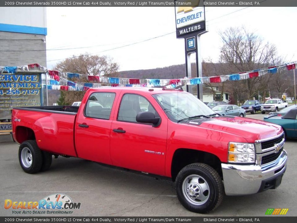 2009 Chevrolet Silverado 3500HD LS Crew Cab 4x4 Dually Victory Red / Light Titanium/Dark Titanium Photo #3