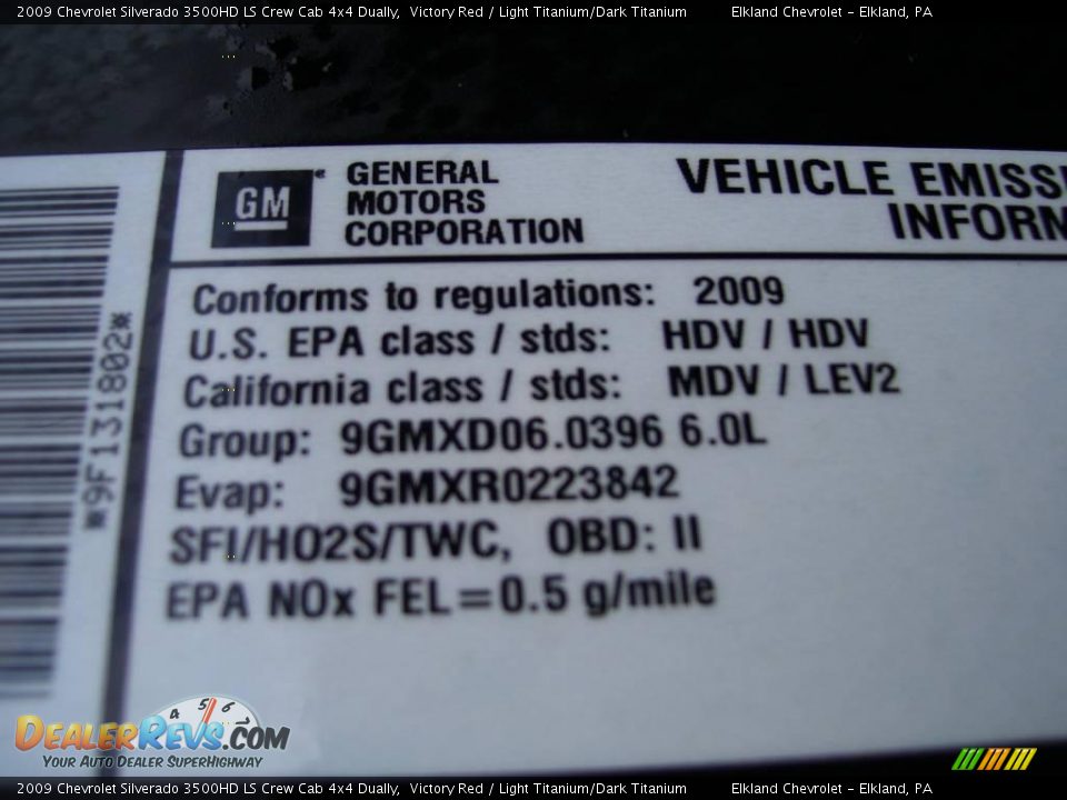 2009 Chevrolet Silverado 3500HD LS Crew Cab 4x4 Dually Victory Red / Light Titanium/Dark Titanium Photo #14