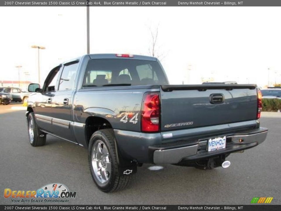 2007 Chevrolet Silverado 1500 Classic LS Crew Cab 4x4 Blue Granite Metallic / Dark Charcoal Photo #6