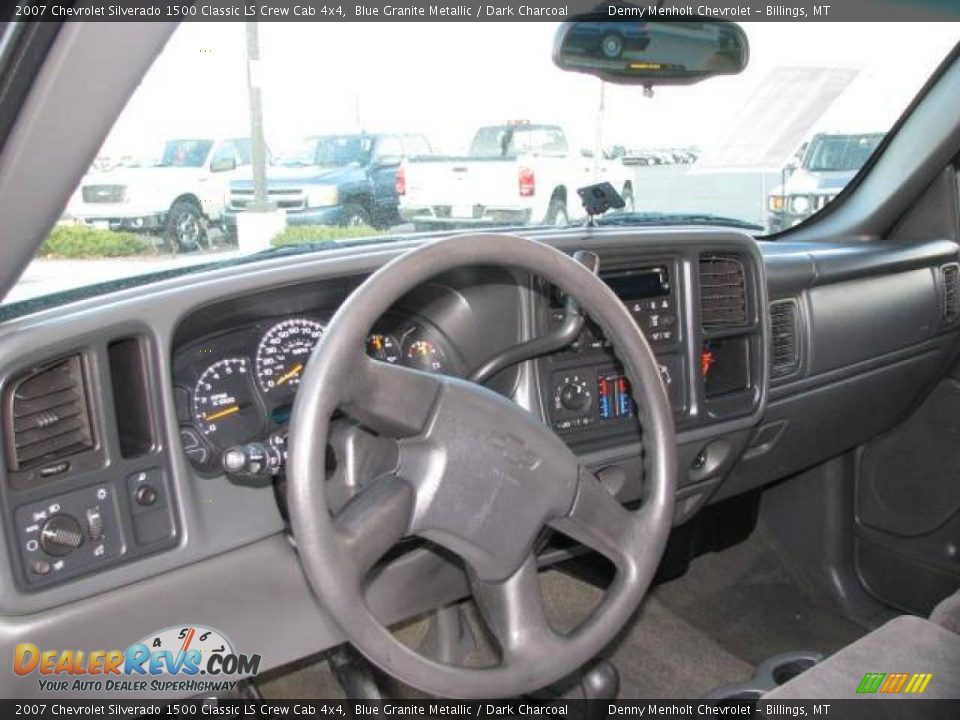2007 Chevrolet Silverado 1500 Classic LS Crew Cab 4x4 Blue Granite Metallic / Dark Charcoal Photo #10