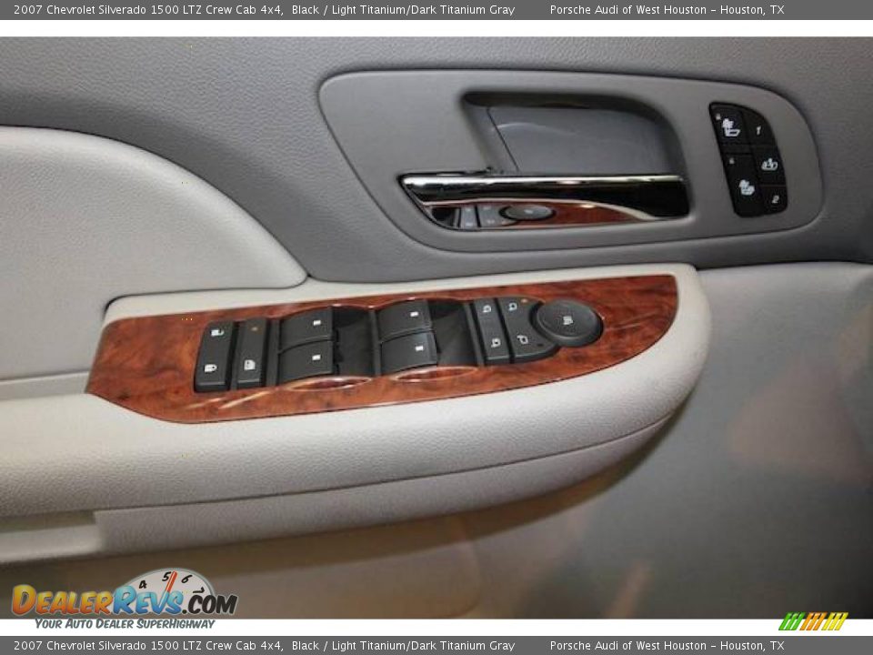 2007 Chevrolet Silverado 1500 LTZ Crew Cab 4x4 Black / Light Titanium/Dark Titanium Gray Photo #13