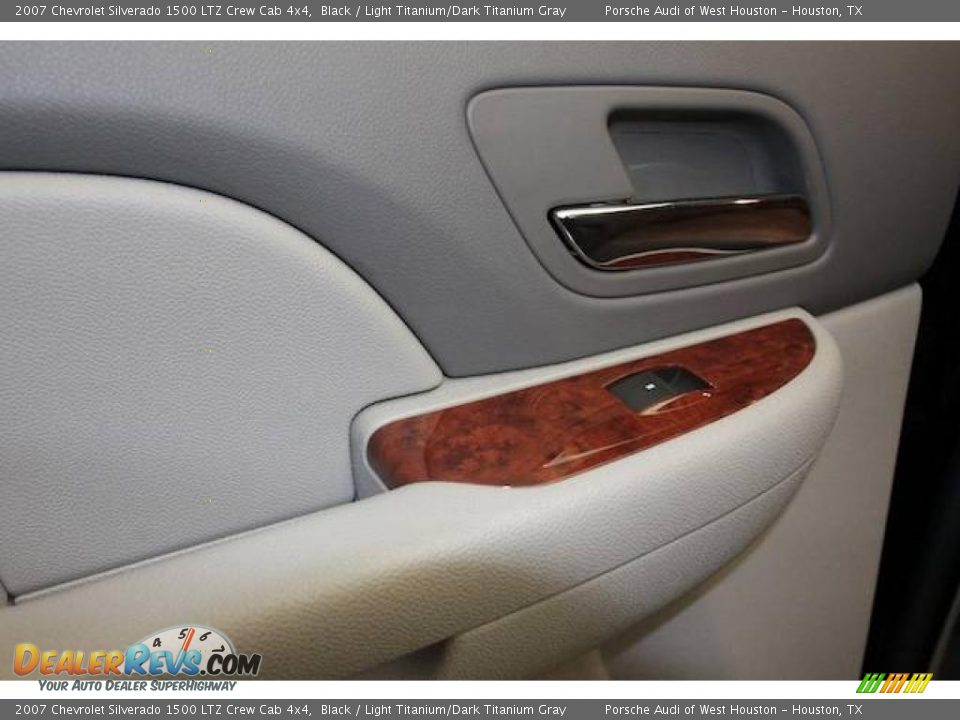 2007 Chevrolet Silverado 1500 LTZ Crew Cab 4x4 Black / Light Titanium/Dark Titanium Gray Photo #18