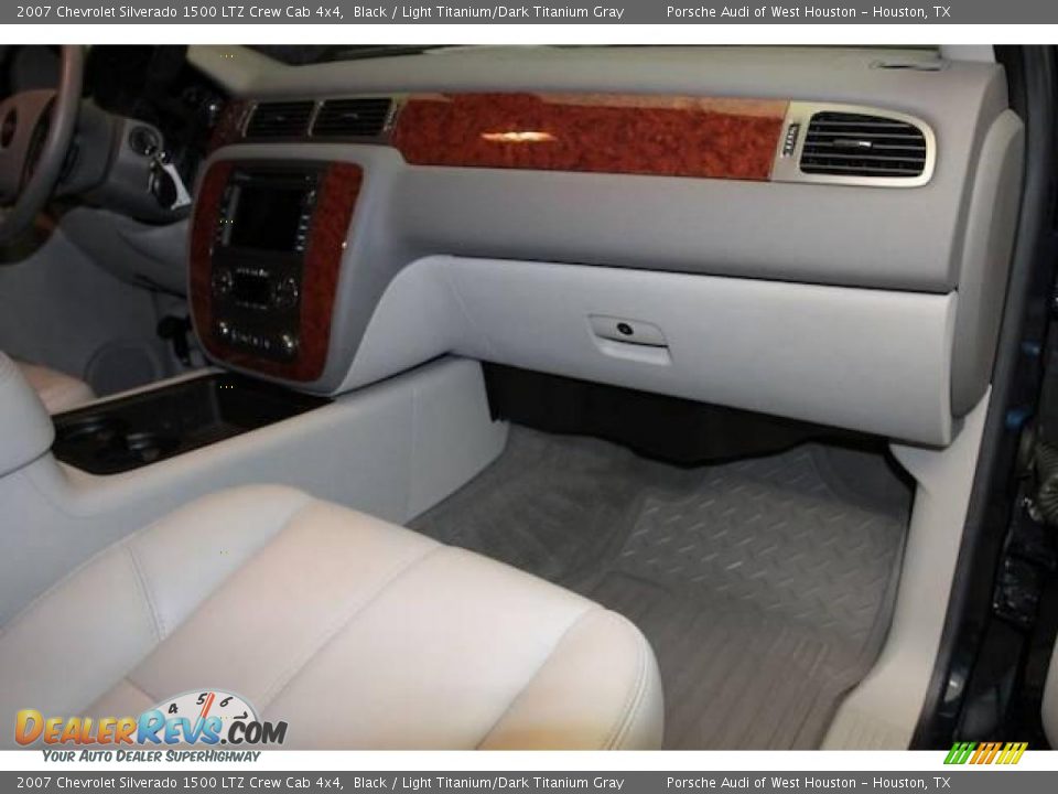 2007 Chevrolet Silverado 1500 LTZ Crew Cab 4x4 Black / Light Titanium/Dark Titanium Gray Photo #26