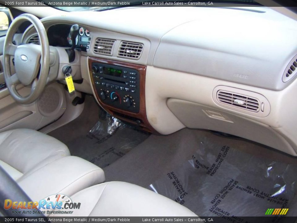 2005 Ford Taurus SEL Arizona Beige Metallic / Medium/Dark Pebble Photo #10