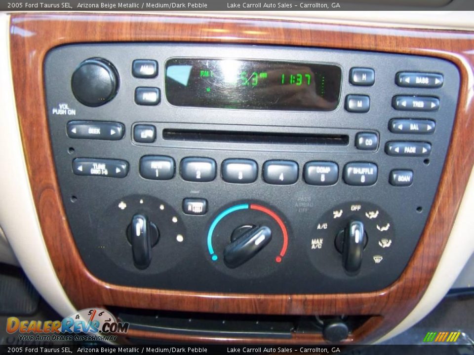 2005 Ford Taurus SEL Arizona Beige Metallic / Medium/Dark Pebble Photo #15