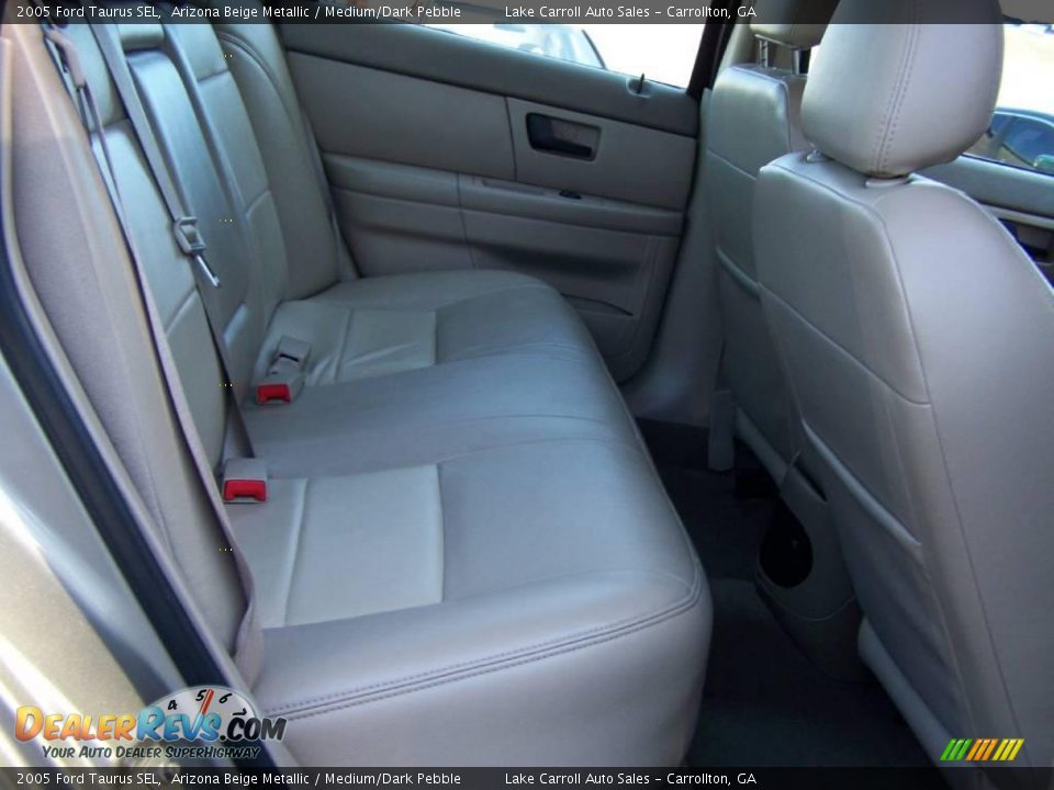 2005 Ford Taurus SEL Arizona Beige Metallic / Medium/Dark Pebble Photo #20