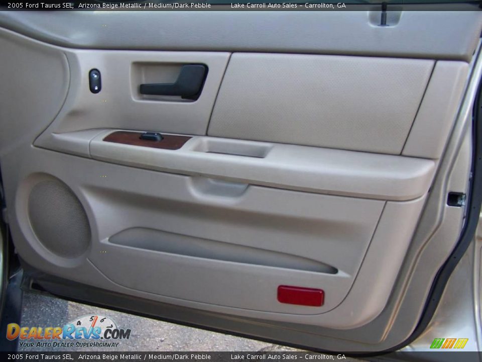 2005 Ford Taurus SEL Arizona Beige Metallic / Medium/Dark Pebble Photo #24