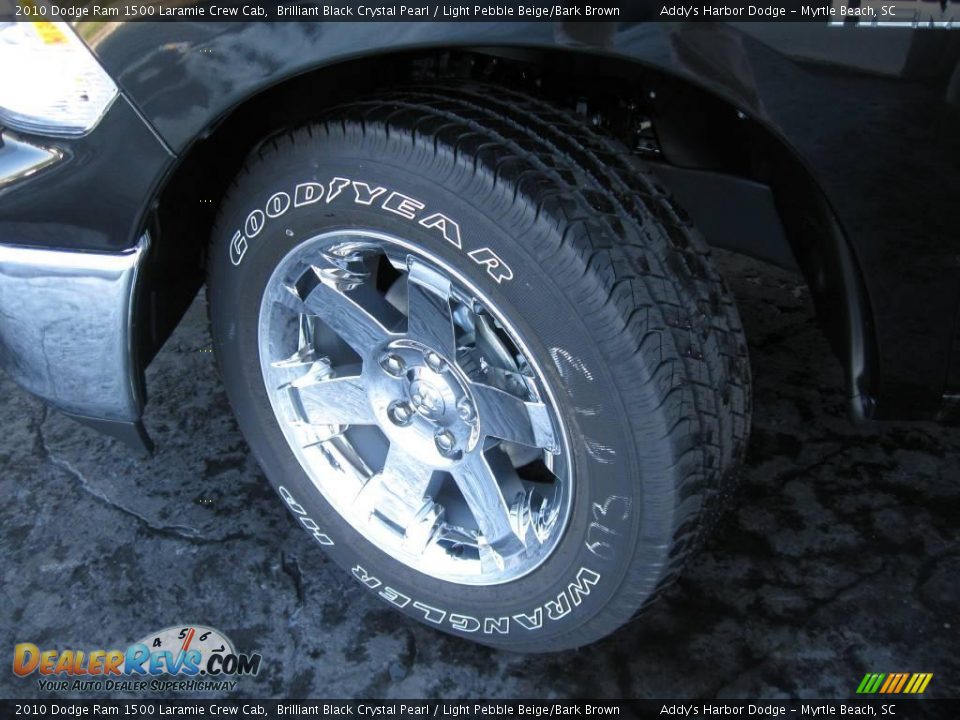 2010 Dodge Ram 1500 Laramie Crew Cab Brilliant Black Crystal Pearl / Light Pebble Beige/Bark Brown Photo #10