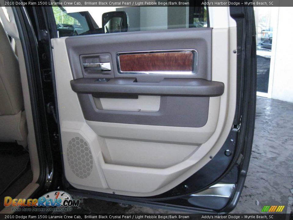 2010 Dodge Ram 1500 Laramie Crew Cab Brilliant Black Crystal Pearl / Light Pebble Beige/Bark Brown Photo #21