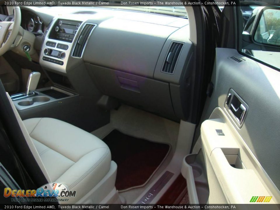 2010 Ford Edge Limited AWD Tuxedo Black Metallic / Camel Photo #17