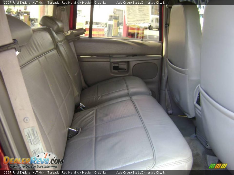 1997 Ford Explorer XLT 4x4 Toreador Red Metallic / Medium Graphite Photo #9