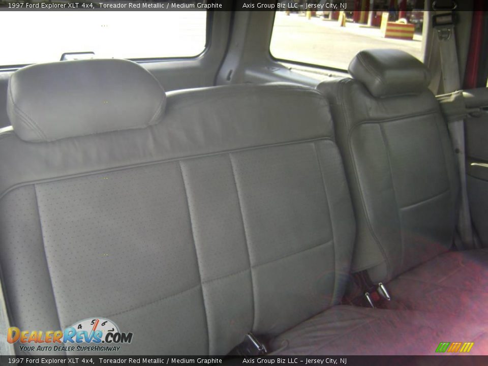 1997 Ford Explorer XLT 4x4 Toreador Red Metallic / Medium Graphite Photo #10