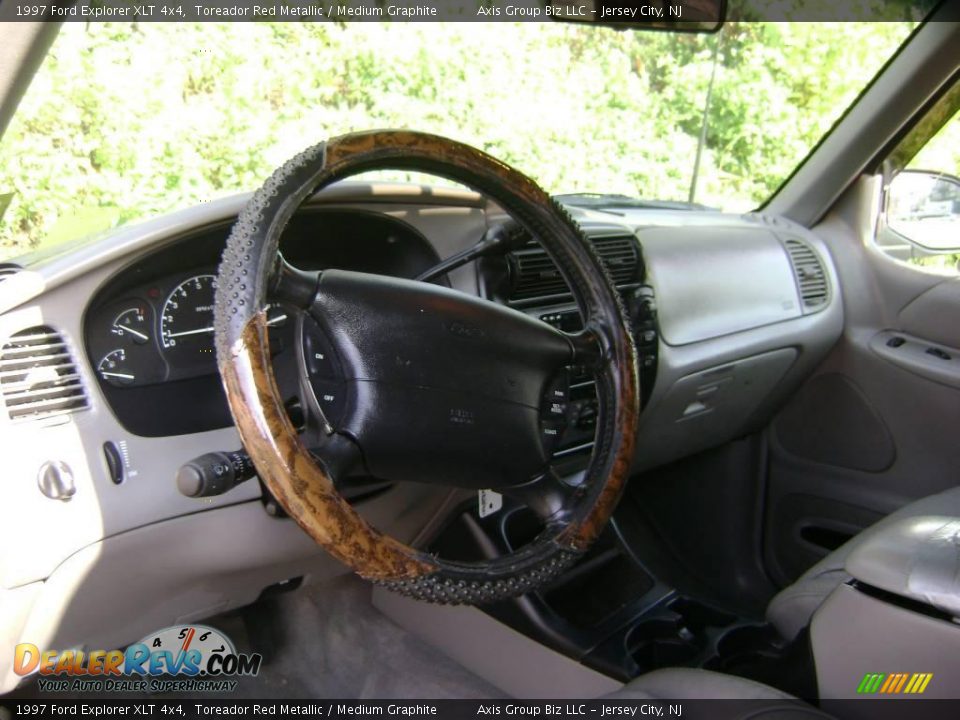 1997 Ford Explorer XLT 4x4 Toreador Red Metallic / Medium Graphite Photo #16