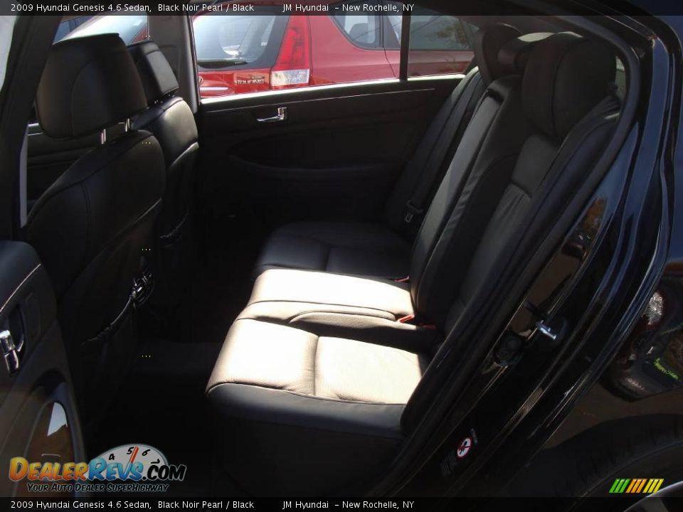 2009 Hyundai Genesis 4.6 Sedan Black Noir Pearl / Black Photo #18