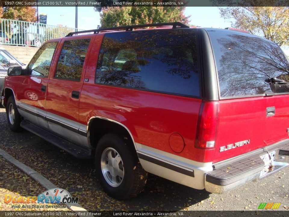 1997 GMC Suburban C1500 SLT Victory Red / Pewter Photo #5