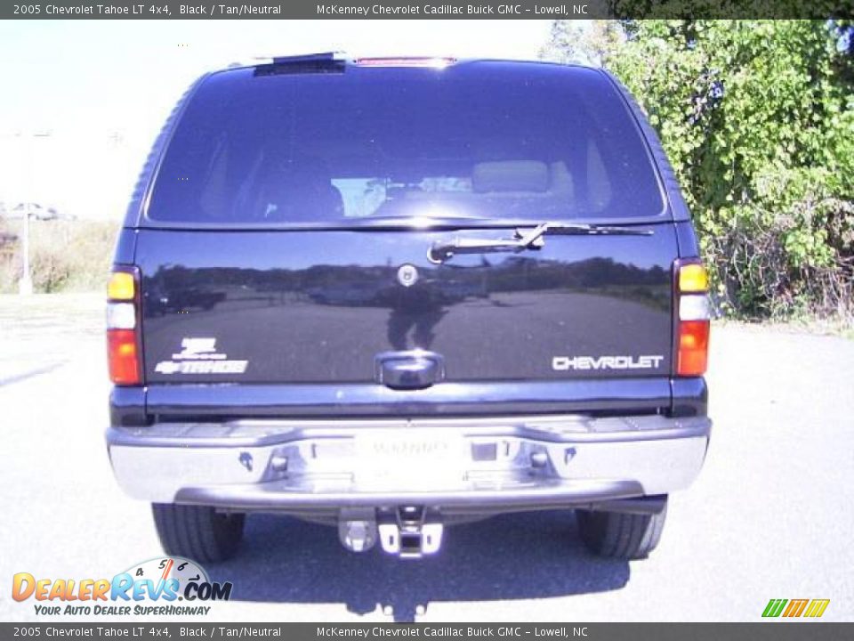 2005 Chevrolet Tahoe LT 4x4 Black / Tan/Neutral Photo #3