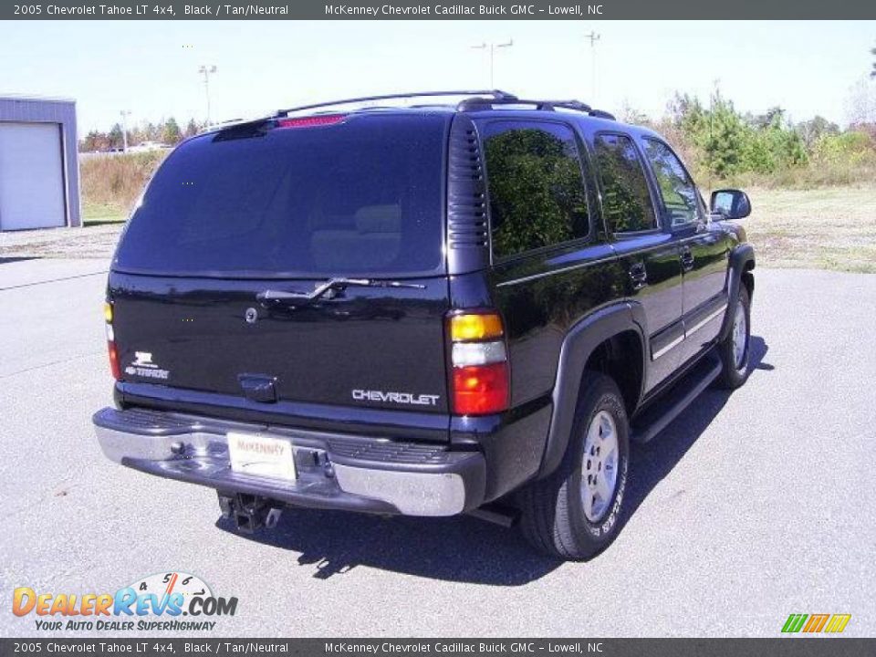 2005 Chevrolet Tahoe LT 4x4 Black / Tan/Neutral Photo #4
