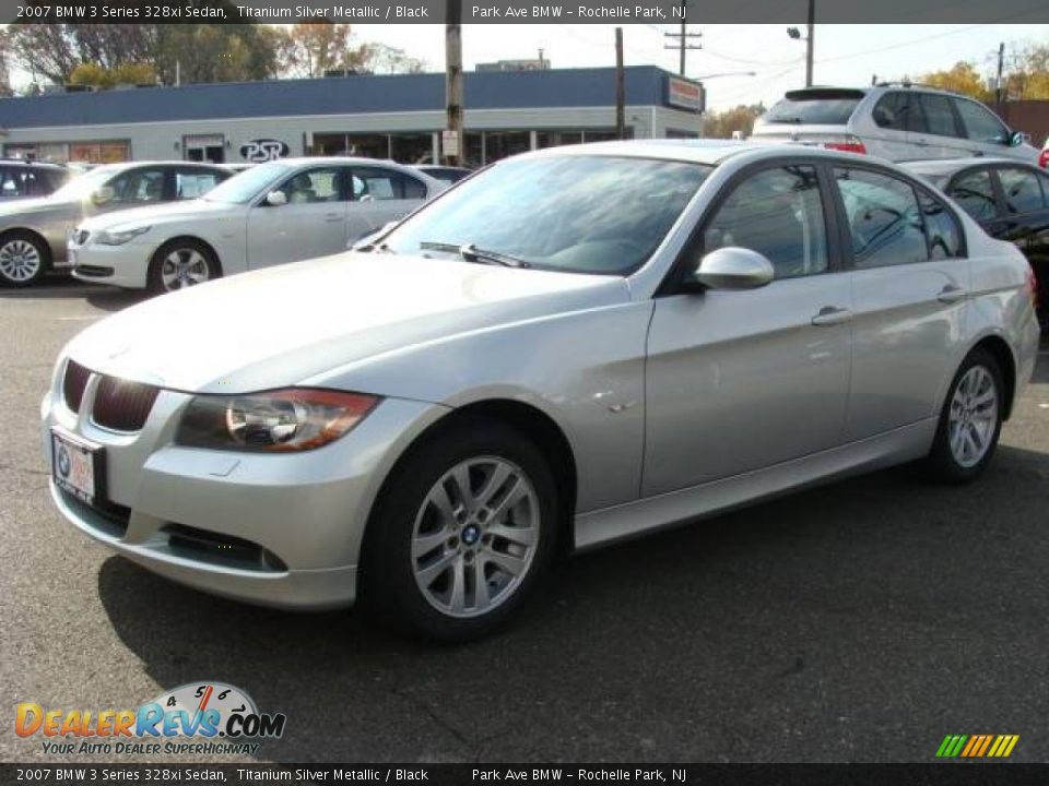 2007 BMW 3 Series 328xi Sedan Titanium Silver Metallic / Black Photo #4