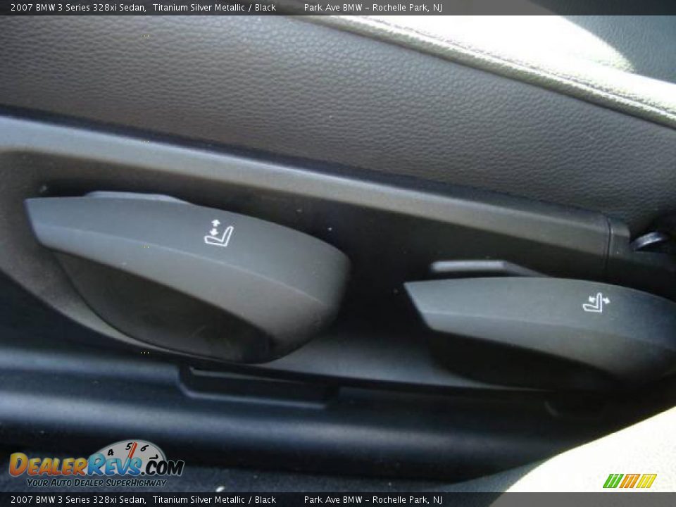 2007 BMW 3 Series 328xi Sedan Titanium Silver Metallic / Black Photo #11