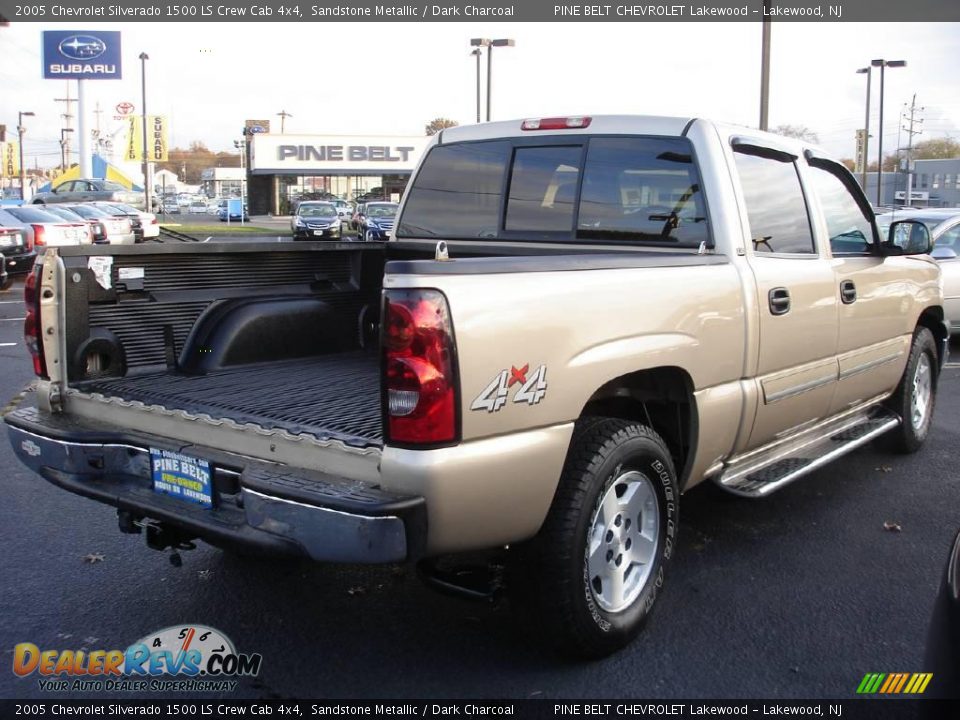 2005 Chevrolet Silverado 1500 LS Crew Cab 4x4 Sandstone Metallic / Dark Charcoal Photo #3