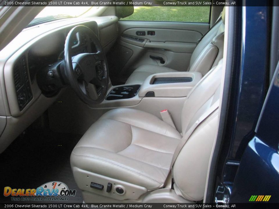 2006 Chevrolet Silverado 1500 LT Crew Cab 4x4 Blue Granite Metallic / Medium Gray Photo #9