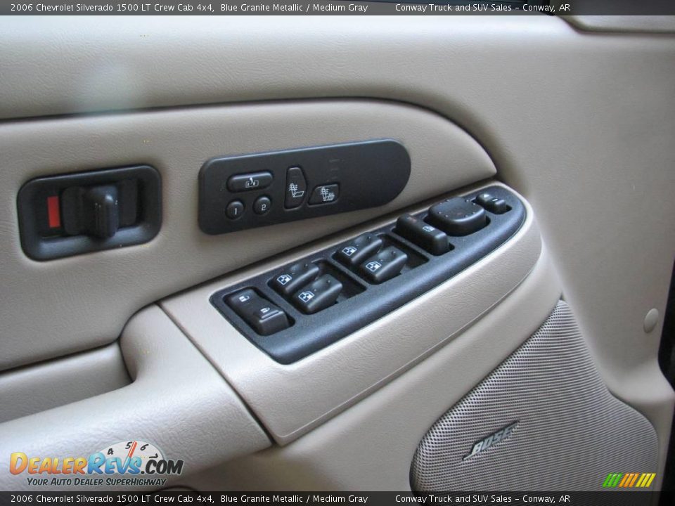 2006 Chevrolet Silverado 1500 LT Crew Cab 4x4 Blue Granite Metallic / Medium Gray Photo #10