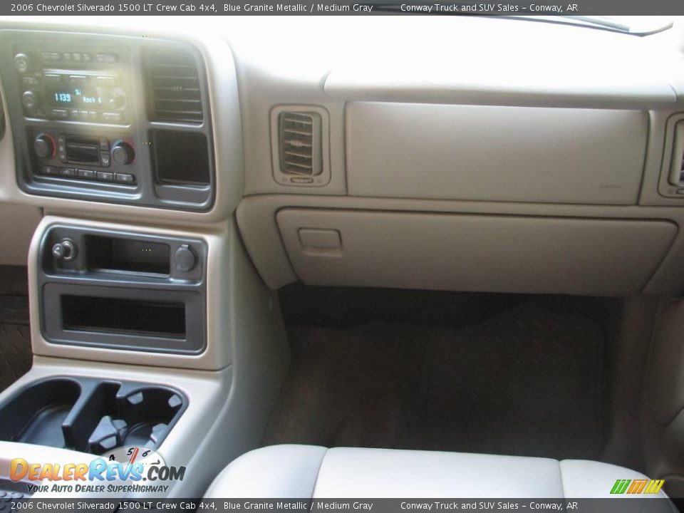 2006 Chevrolet Silverado 1500 LT Crew Cab 4x4 Blue Granite Metallic / Medium Gray Photo #14