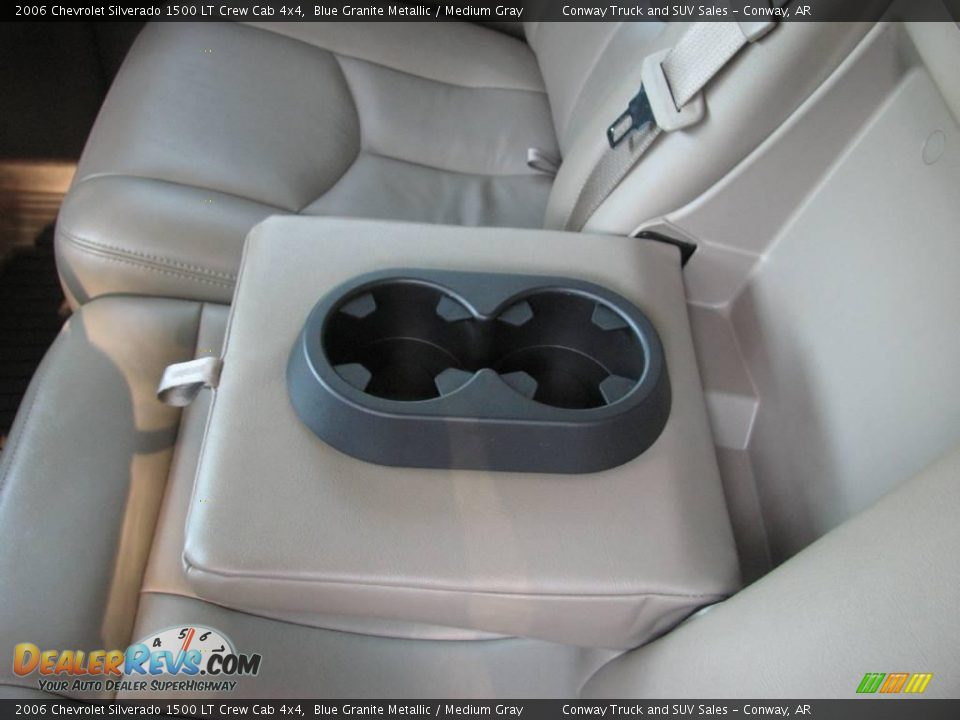 2006 Chevrolet Silverado 1500 LT Crew Cab 4x4 Blue Granite Metallic / Medium Gray Photo #17