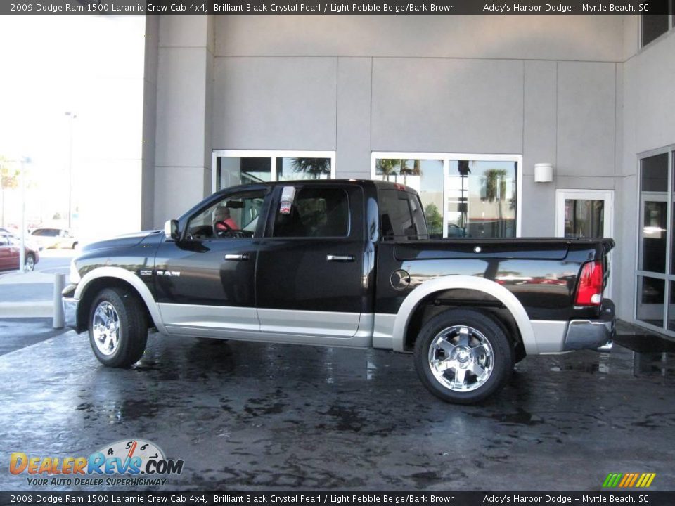 2009 Dodge Ram 1500 Laramie Crew Cab 4x4 Brilliant Black Crystal Pearl / Light Pebble Beige/Bark Brown Photo #4