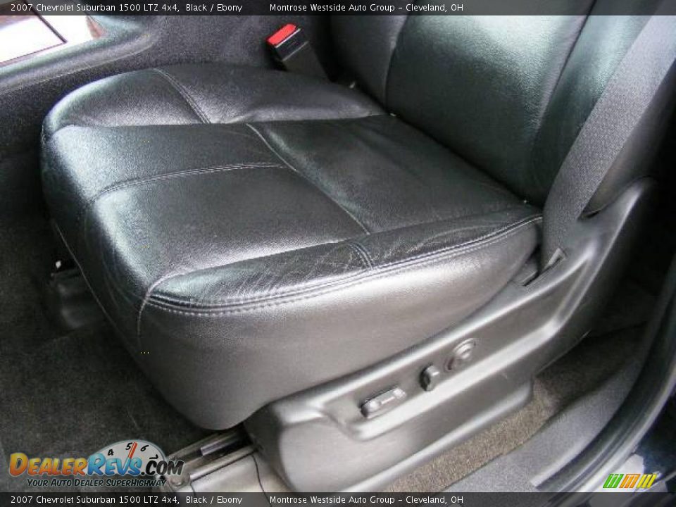 2007 Chevrolet Suburban 1500 LTZ 4x4 Black / Ebony Photo #10