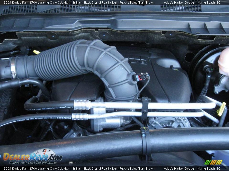 2009 Dodge Ram 1500 Laramie Crew Cab 4x4 Brilliant Black Crystal Pearl / Light Pebble Beige/Bark Brown Photo #21