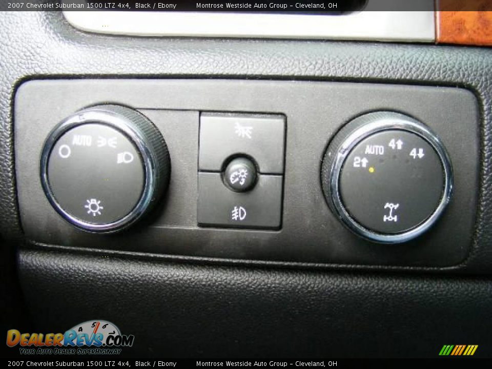 2007 Chevrolet Suburban 1500 LTZ 4x4 Black / Ebony Photo #25