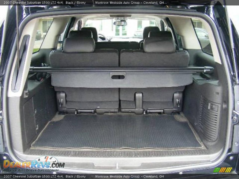 2007 Chevrolet Suburban 1500 LTZ 4x4 Black / Ebony Photo #28