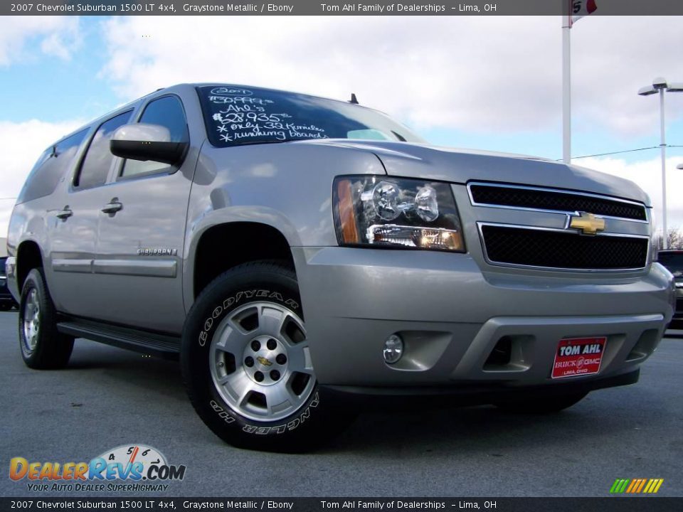 2007 Chevrolet Suburban 1500 LT 4x4 Graystone Metallic / Ebony Photo #1