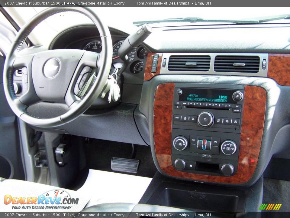 2007 Chevrolet Suburban 1500 LT 4x4 Graystone Metallic / Ebony Photo #15