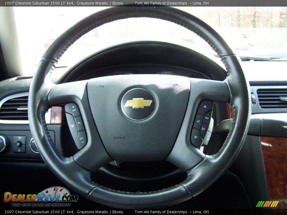 2007 Chevrolet Suburban 1500 LT 4x4 Graystone Metallic / Ebony Photo #18