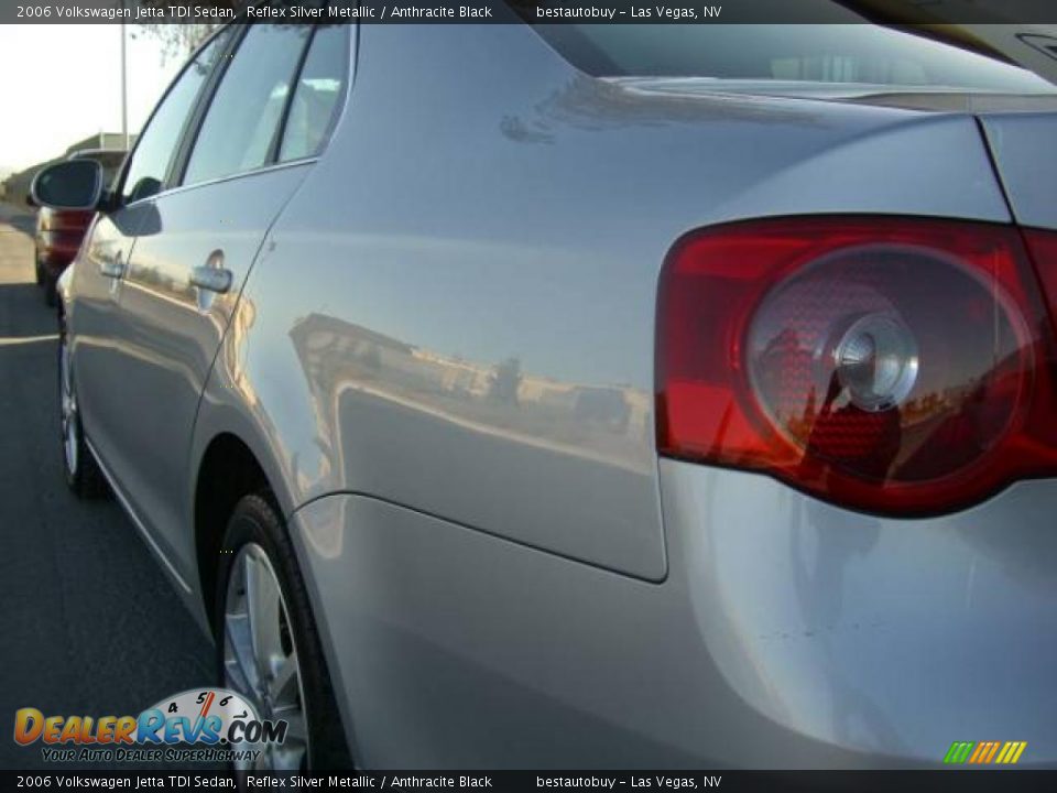 2006 Volkswagen Jetta TDI Sedan Reflex Silver Metallic / Anthracite Black Photo #17