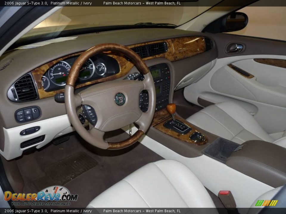 2006 Jaguar S-Type 3.0 Platinum Metallic / Ivory Photo #14