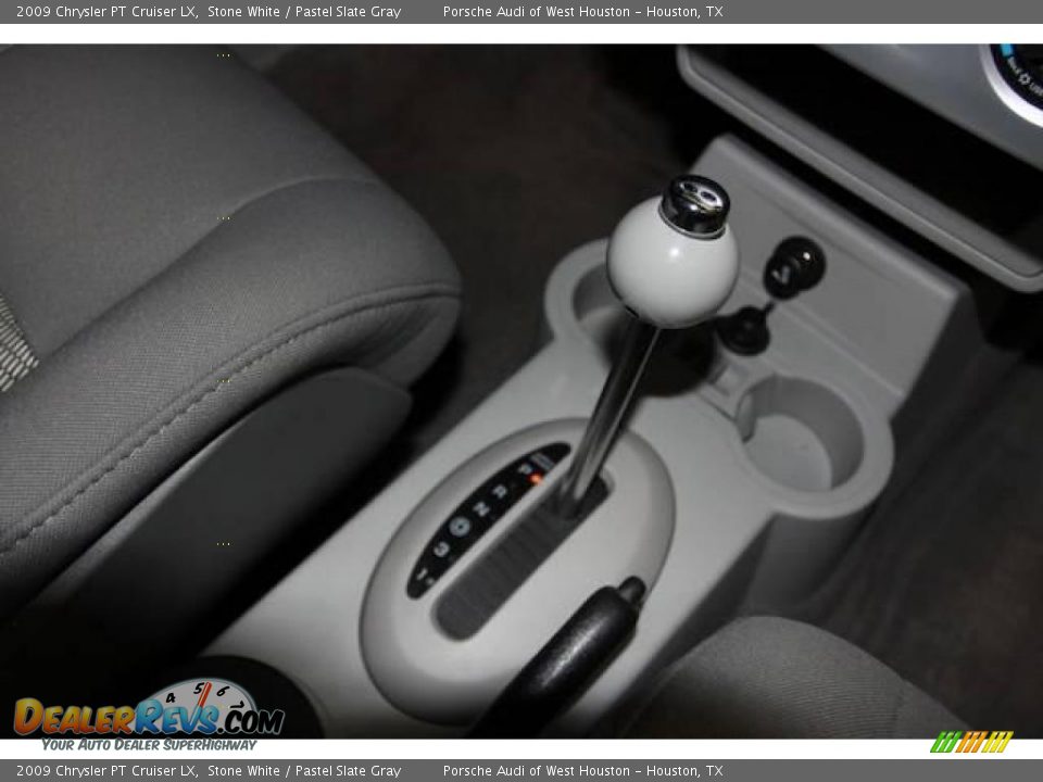 2009 Chrysler PT Cruiser LX Stone White / Pastel Slate Gray Photo #22