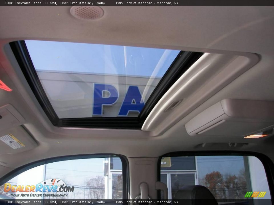 2008 Chevrolet Tahoe LTZ 4x4 Silver Birch Metallic / Ebony Photo #9