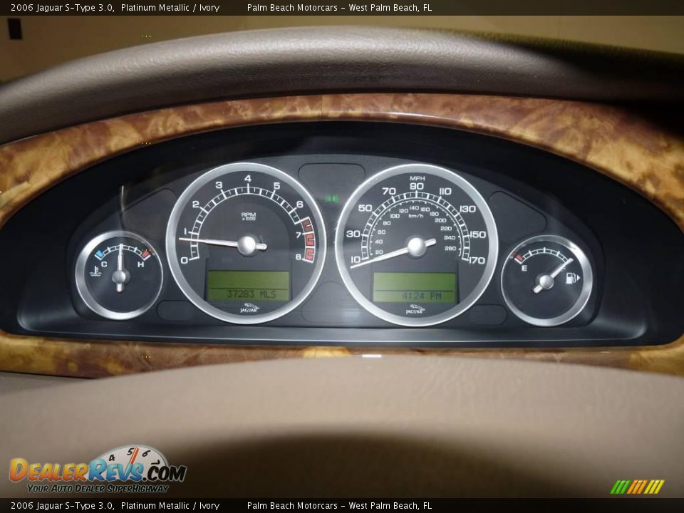 2006 Jaguar S-Type 3.0 Platinum Metallic / Ivory Photo #35