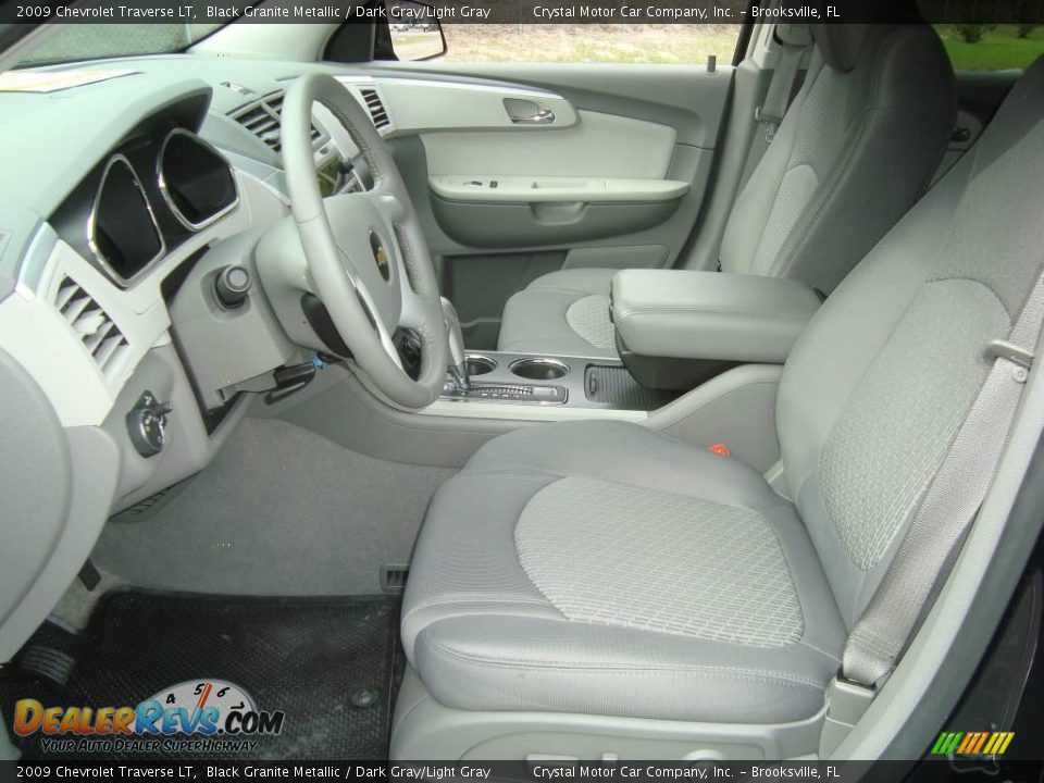 2009 Chevrolet Traverse LT Black Granite Metallic / Dark Gray/Light Gray Photo #4