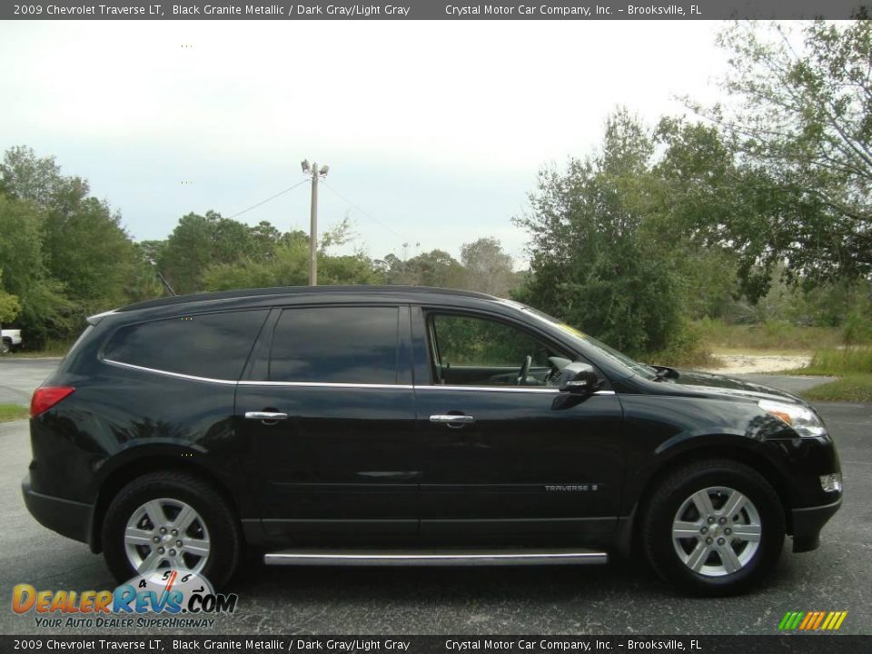 2009 Chevrolet Traverse LT Black Granite Metallic / Dark Gray/Light Gray Photo #10