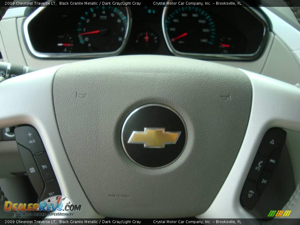 2009 Chevrolet Traverse LT Black Granite Metallic / Dark Gray/Light Gray Photo #21