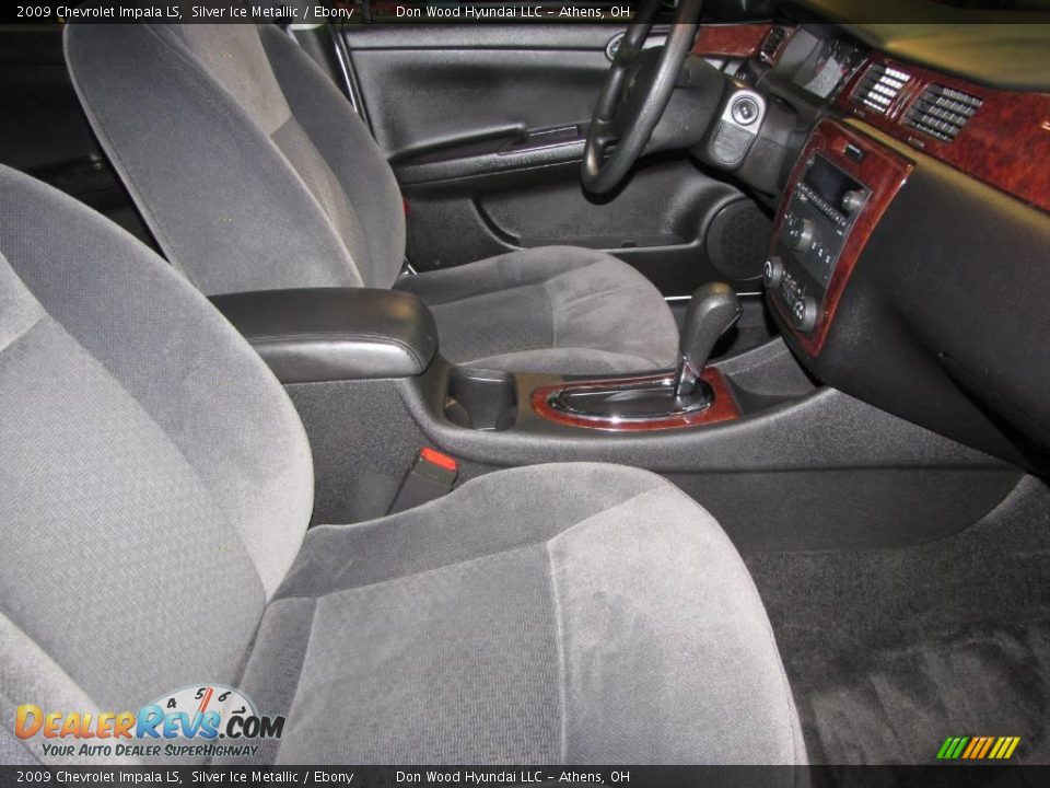 2009 Chevrolet Impala LS Silver Ice Metallic / Ebony Photo #10