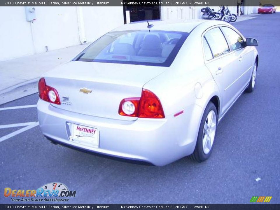 2010 Chevrolet Malibu LS Sedan Silver Ice Metallic / Titanium Photo #4