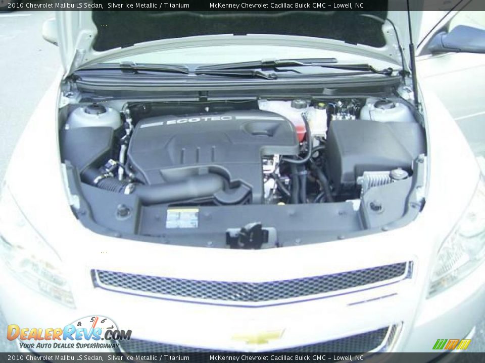 2010 Chevrolet Malibu LS Sedan Silver Ice Metallic / Titanium Photo #19