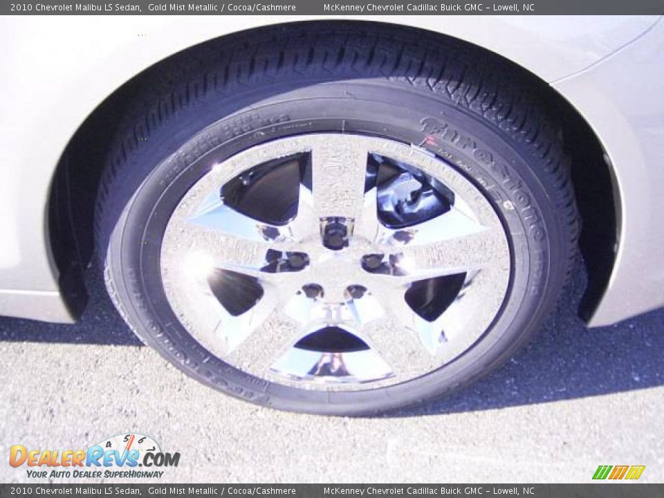 2010 Chevrolet Malibu LS Sedan Gold Mist Metallic / Cocoa/Cashmere Photo #17