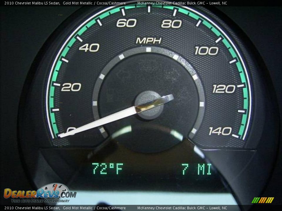 2010 Chevrolet Malibu LS Sedan Gold Mist Metallic / Cocoa/Cashmere Photo #24