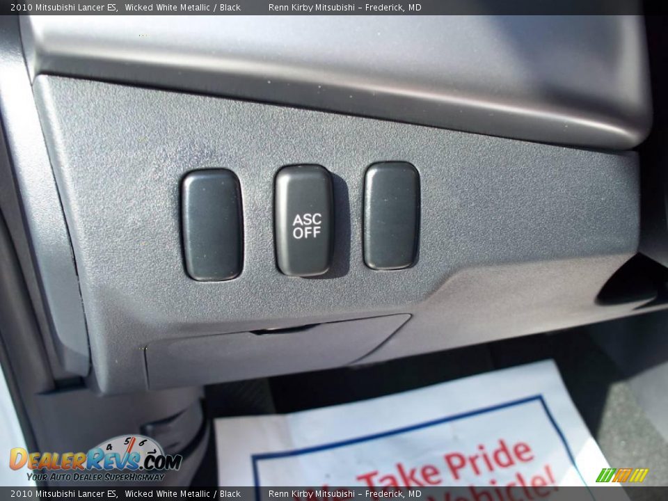 2010 Mitsubishi Lancer ES Wicked White Metallic / Black Photo #6